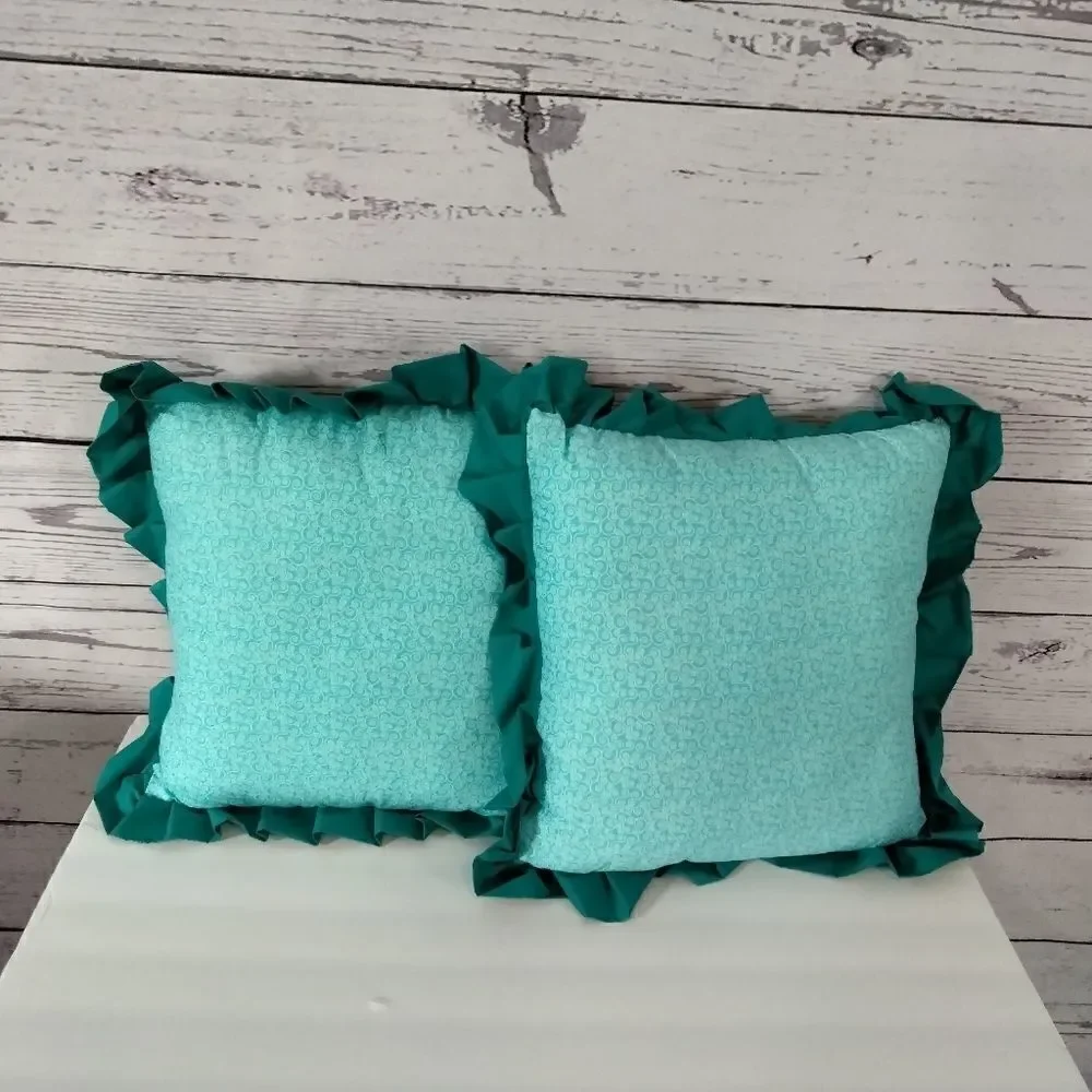 Never used.( my mom). Homemade pillows